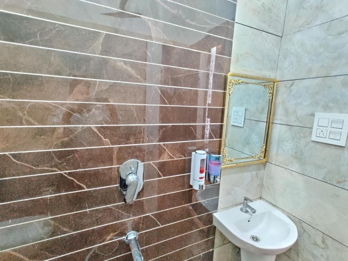 Hotel Guntas Residency Amritsar Exterior foto