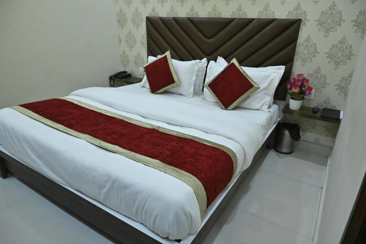 Hotel Guntas Residency Amritsar Exterior foto