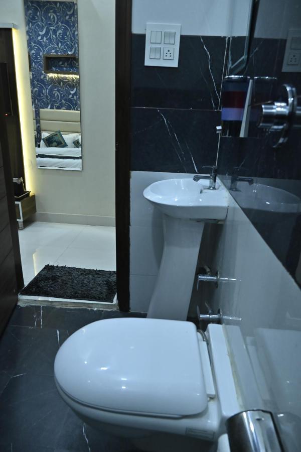 Hotel Guntas Residency Amritsar Exterior foto