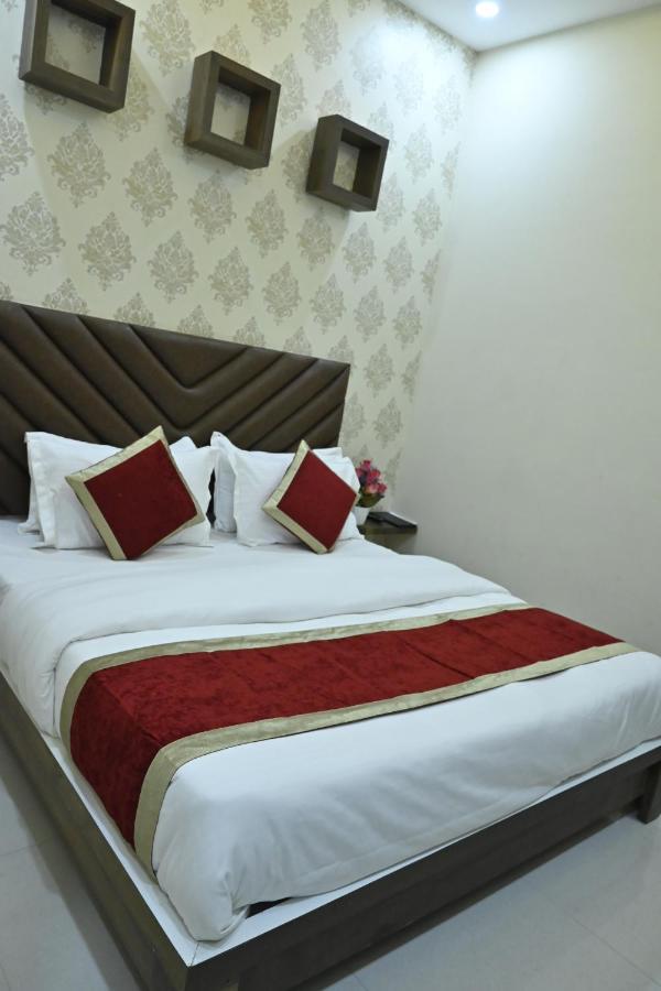 Hotel Guntas Residency Amritsar Exterior foto